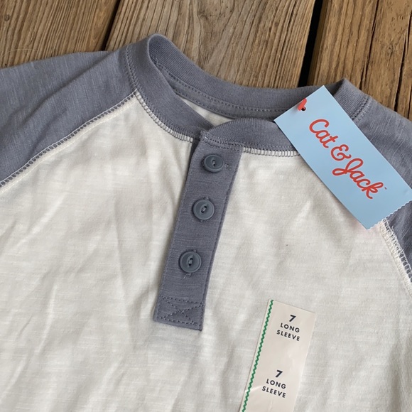 Cat & Jack Casual Long Sleeve Shirt - Picture 2 of 3